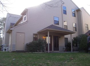 1009 Violet Ln, Jackson, NJ 08527