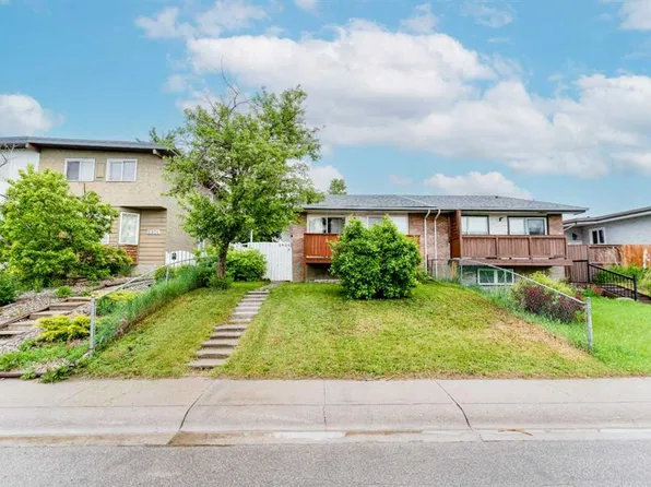 2906 S Doverville Cres SE, Calgary, AB T2B 1T9