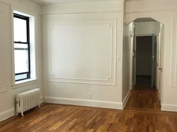 35-25 29th Street image 1 of 9