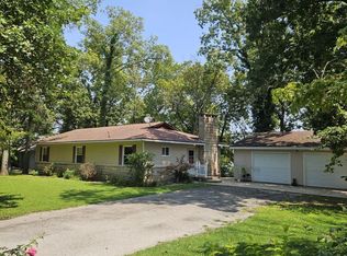 1726 Moonglow Rd, Centralia, IL 62801