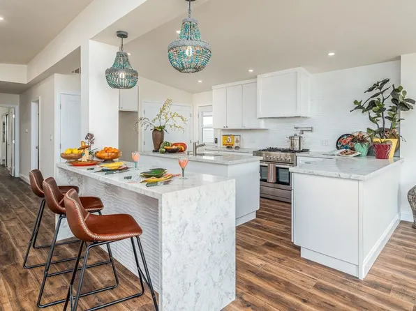 7029 San Bartolo St, Carlsbad, CA 92011