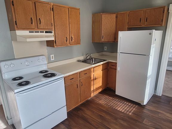 2nd image of 14 Main St #11
