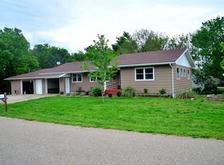 402 N Rockhill St, Council Grove, KS 66846