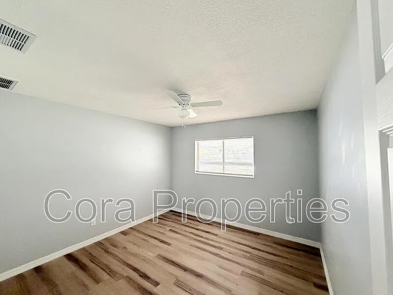 825 Avenue Y NW — Photo 22