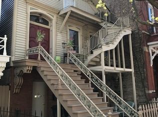 219 W Eugenie St #1, Chicago, IL 60614