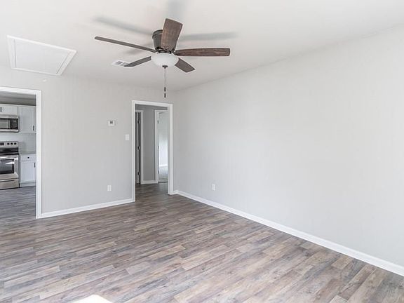 2nd image of 622 Gresham St