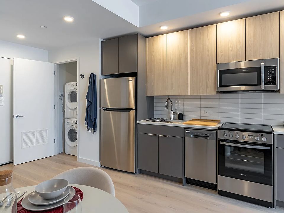 1st image of 1440 Amsterdam Ave #1815