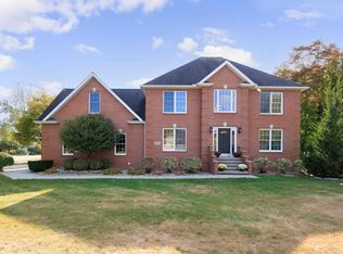 5653 Pine Ct, Kimball, MI 48074