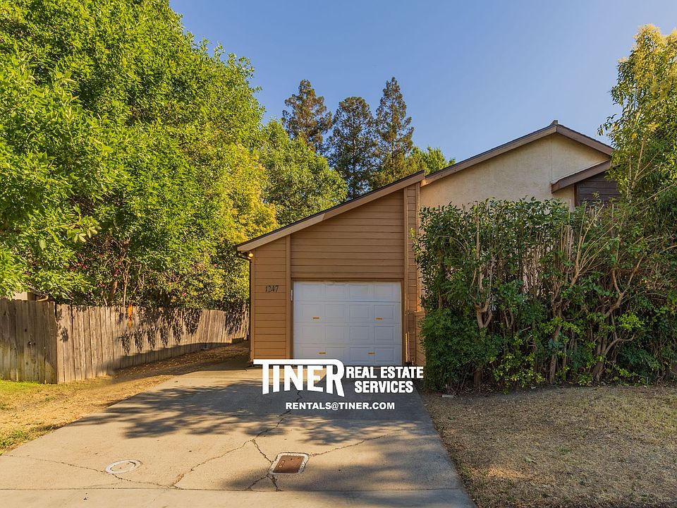 1st image of 1247 Pebblewood Dr