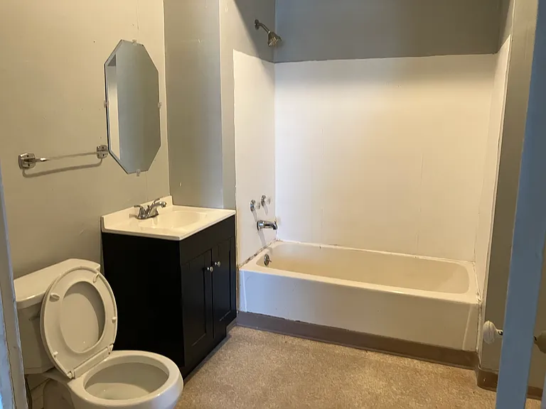 403-407 S Saint Marys St #1 — Photo 5