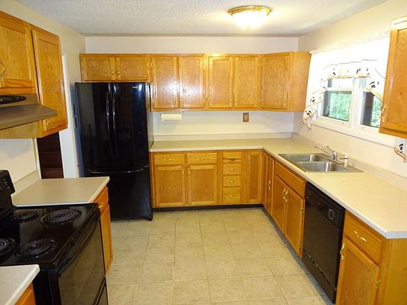3rd image of 1212 Seminole Dr