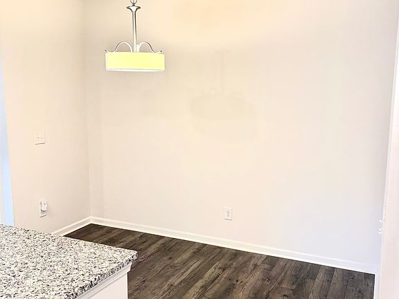 5th image of 224 Norse Creek Dr