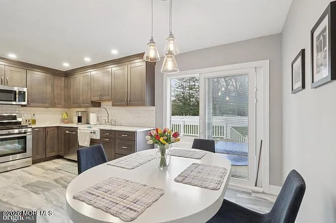 118 Darien Rd — Photo 18