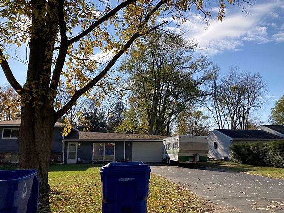 3rd image of 4871 Irwindale Dr