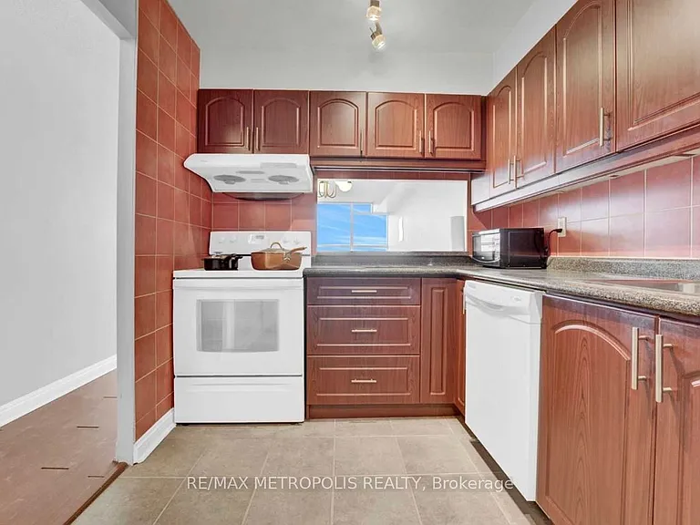 2365 Kennedy Rd #1106 — Photo 19