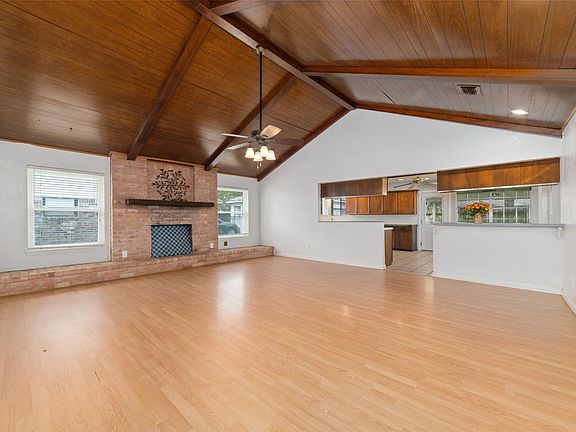 2nd image of 218 Black Forest Dr