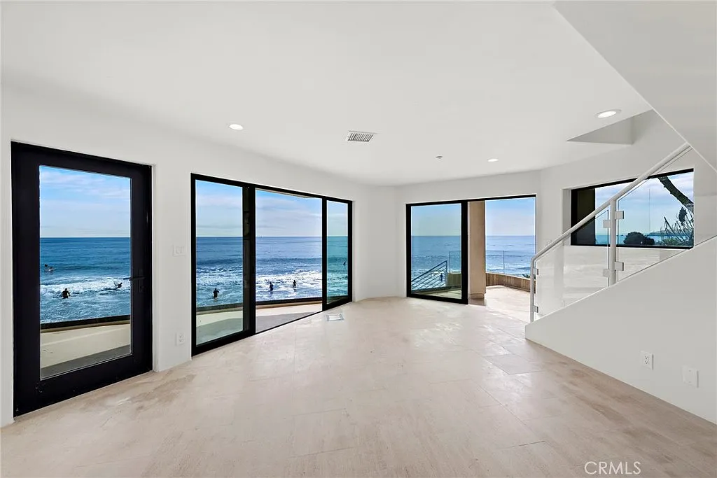 5 bed, 5.5 bath, 4187 sqft, $27,500 — Photo 4