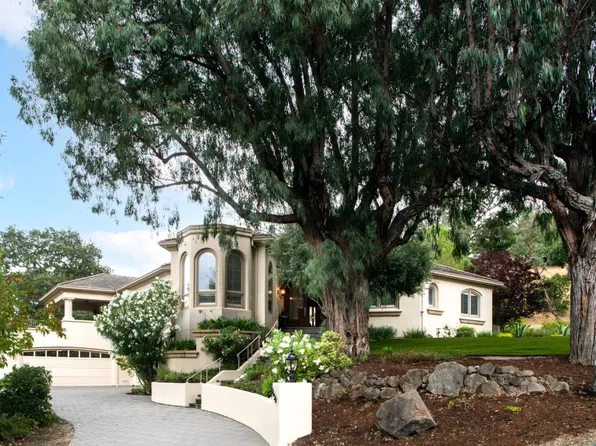 13650 Paseo Del Roble Dr, Los Altos, CA 94022