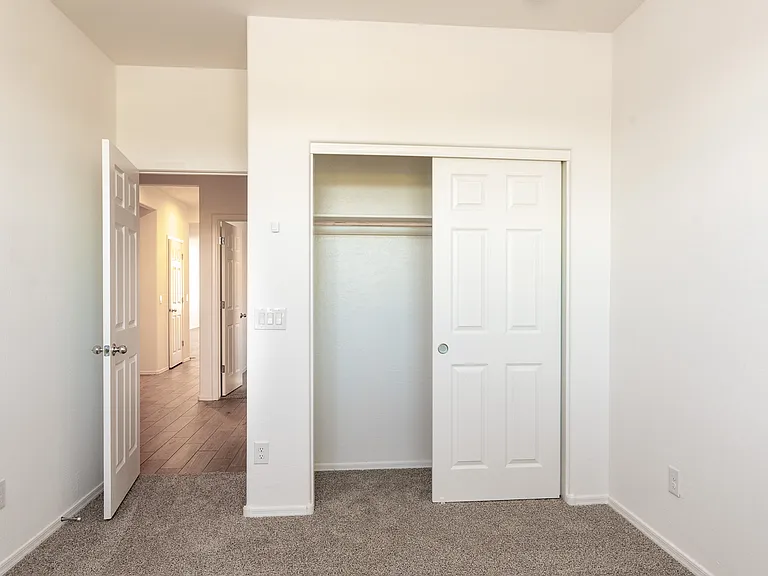 19214 W Badgett Ln — Photo 15
