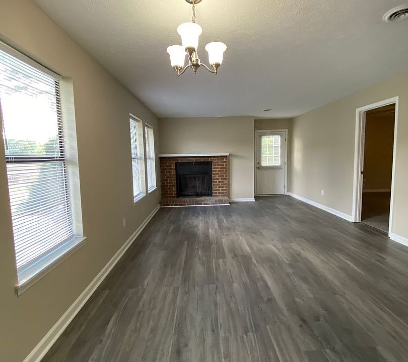 1st image of 105 Howell Way APT 3