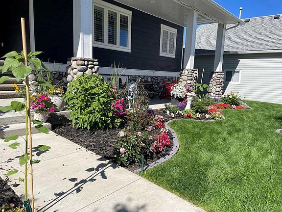 2nd image of 5024 E 45th St