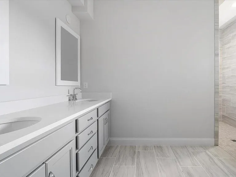 60 Del Palma Dr — Photo 32