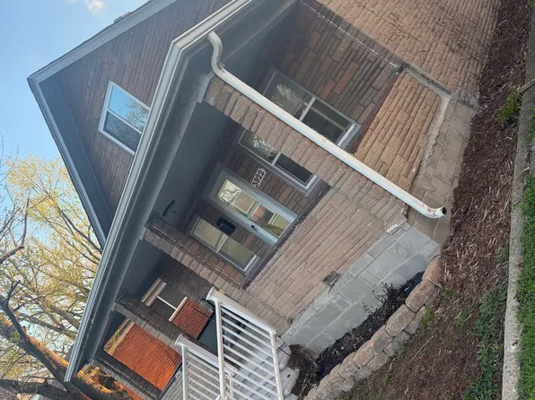 3922 Academy St, Dearborn Heights, MI 48125