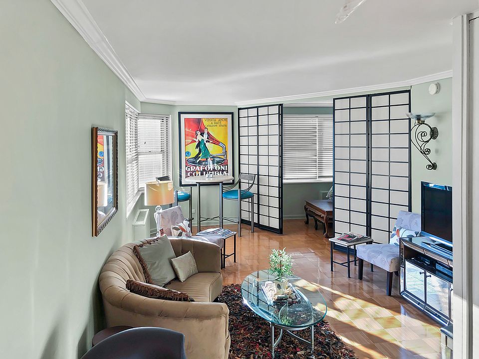 1st image of 300 E 40th St APT 22H