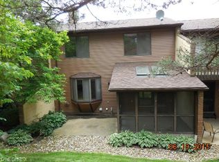 108 Ridge Side Ct, Munroe Falls, OH 44262