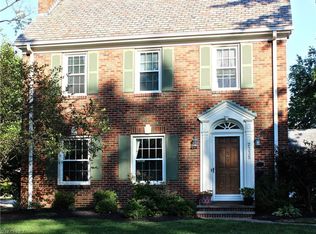 2335 Glendon Rd, University Heights, OH 44118