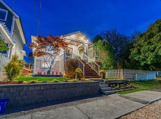 3754 Inverness St, Vancouver, BC V5V 4V9