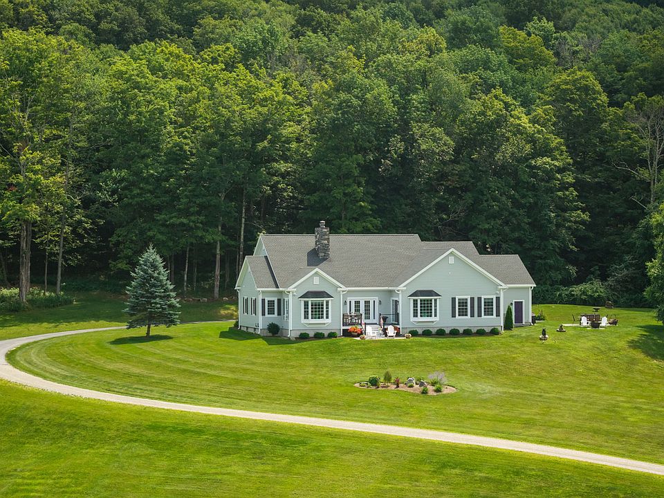 1st image of 4155 Danby Pawlet Rd