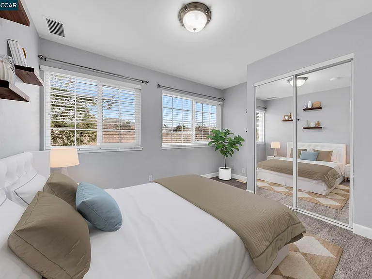 1812 Cole Ave #4 — Photo 26