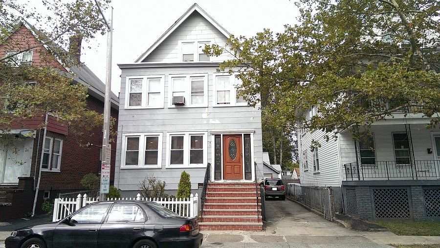 1st image of 477 Norwood St