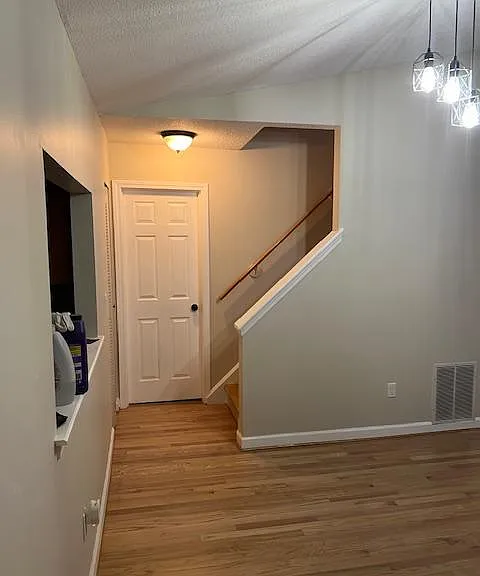 32 Simsbury Lndg — Photo 14