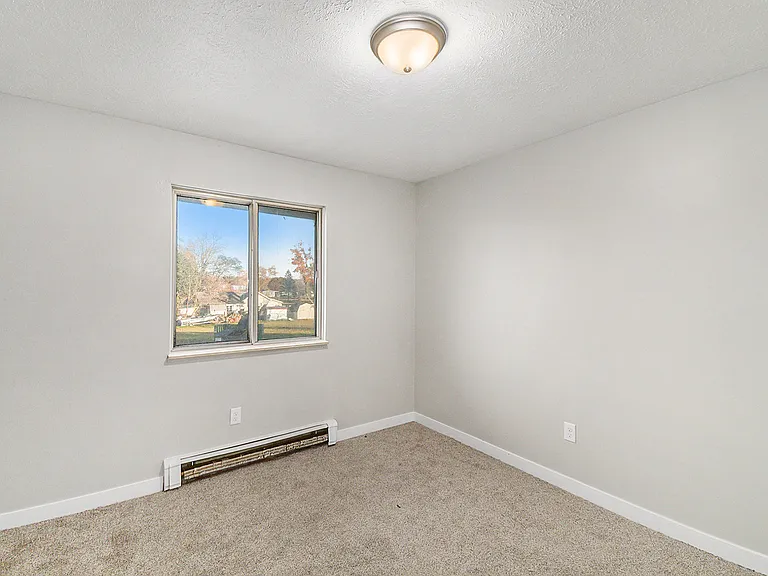 315 Smith St #5 — Photo 11