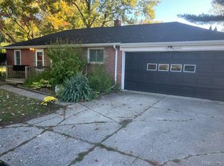 1417 Grassmere Ave, Flint, MI 48532