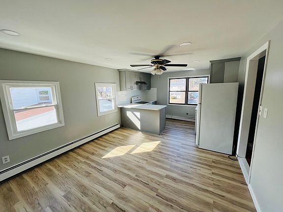 2nd image of 43 Mockingbird Ln #2
