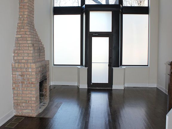 2nd image of 1210 W Wrightwood Ave #K1