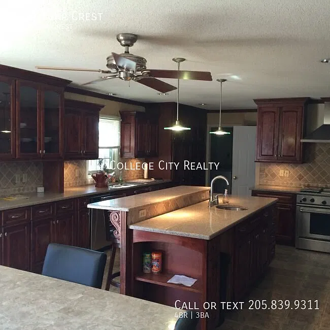 258 Cedar Crest — Photo 3