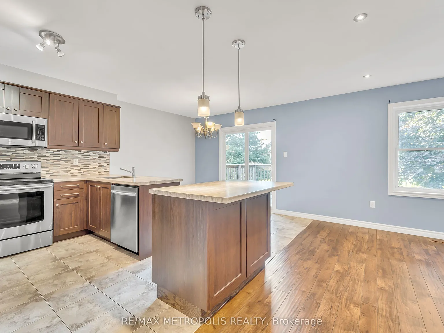 5 bed, $3,000 — Photo 4