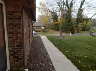 2814 Foxwood Ct, Miamisburg, OH 45342