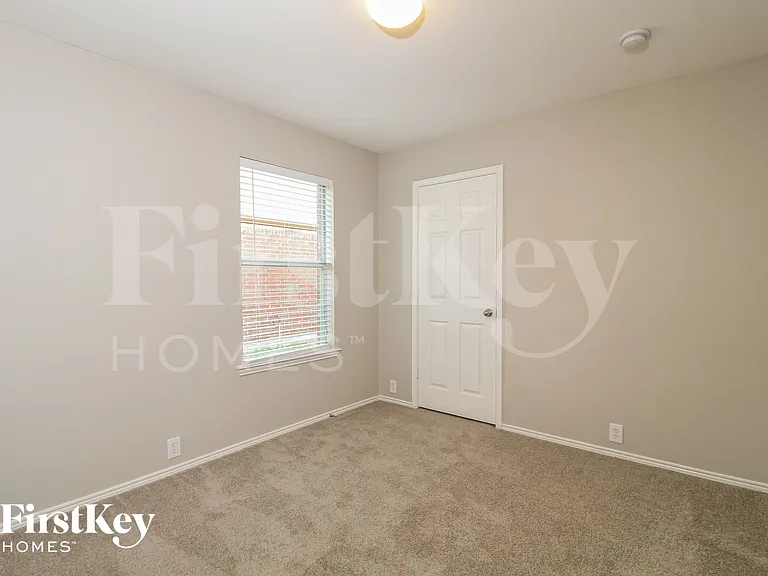 8749 Sagebrush Trl — Photo 12