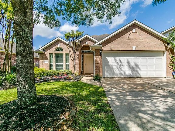 2nd image of 10719 Lyndon Meadows Dr
