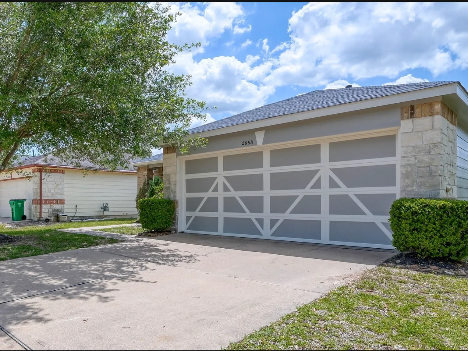 3 bed, 1609 sqft, $2,000 — Photo 1