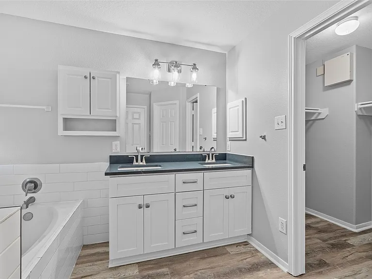 12311 Granite Woods Ct — Photo 24