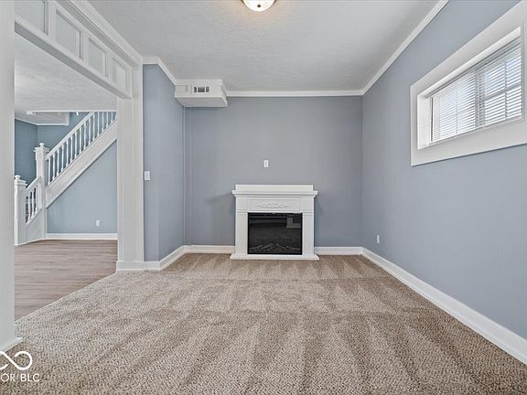 5th image of 302 N Belleview Pl