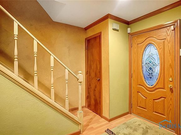 5th image of 632 Flanders Ave