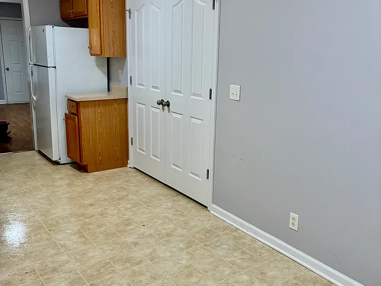 1430 Amal Dr — Photo 15