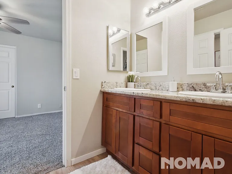 1303 E Washington Ave — Photo 24